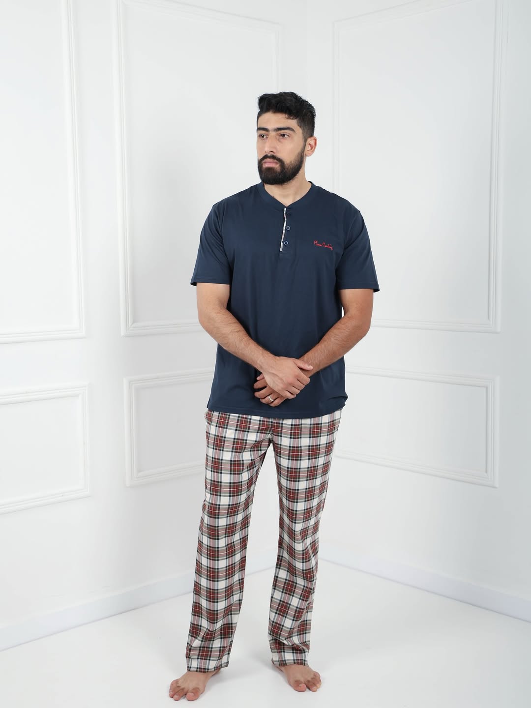 Pyjama Homme à Carreaux – Élégance et Confort au Quotidien