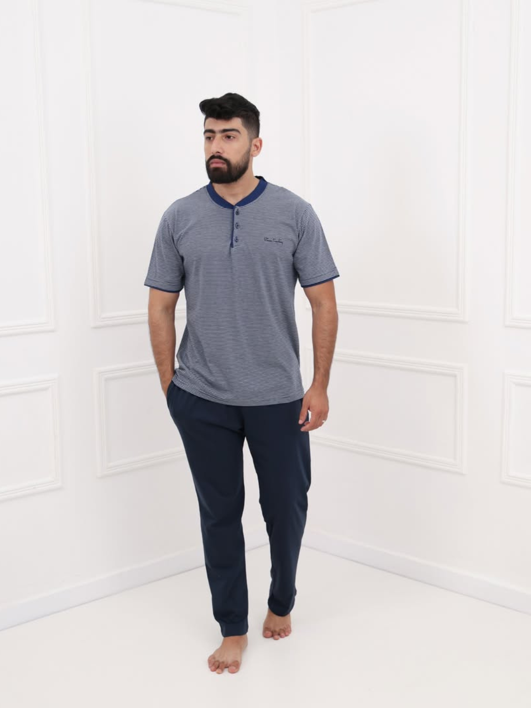 Pyjama homme manches courtes et pantalon long – Tenue maison confortable