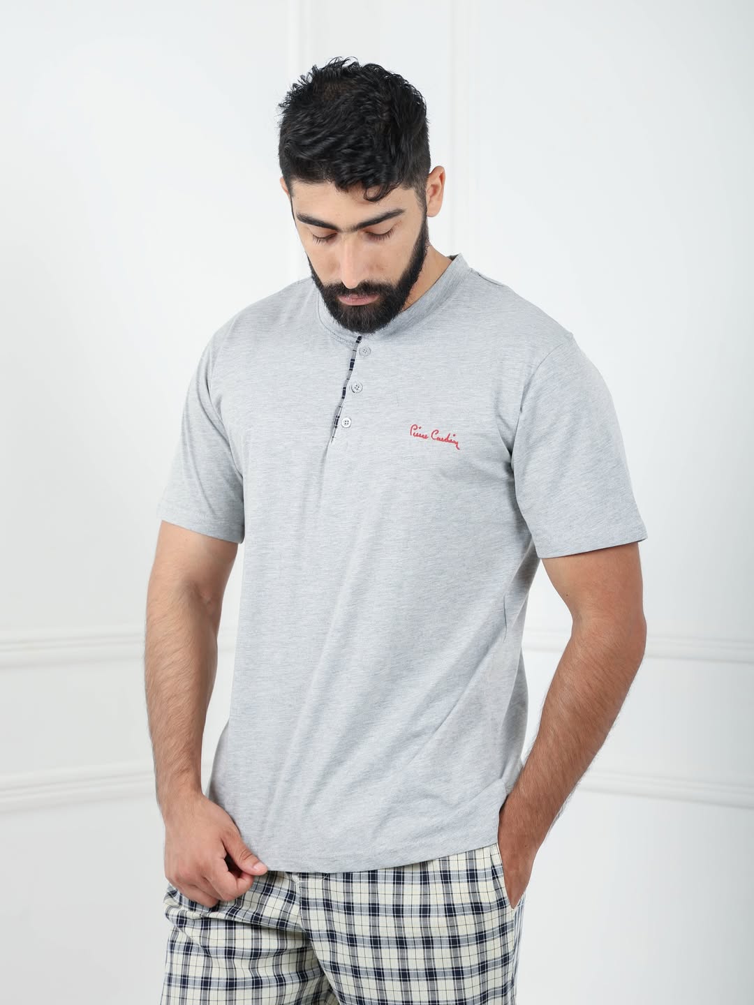 Pyjama Homme à Carreaux – Élégance et Confort au Quotidien